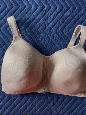 Wacoal Comfort Full Coverage Sports Bra in Nude